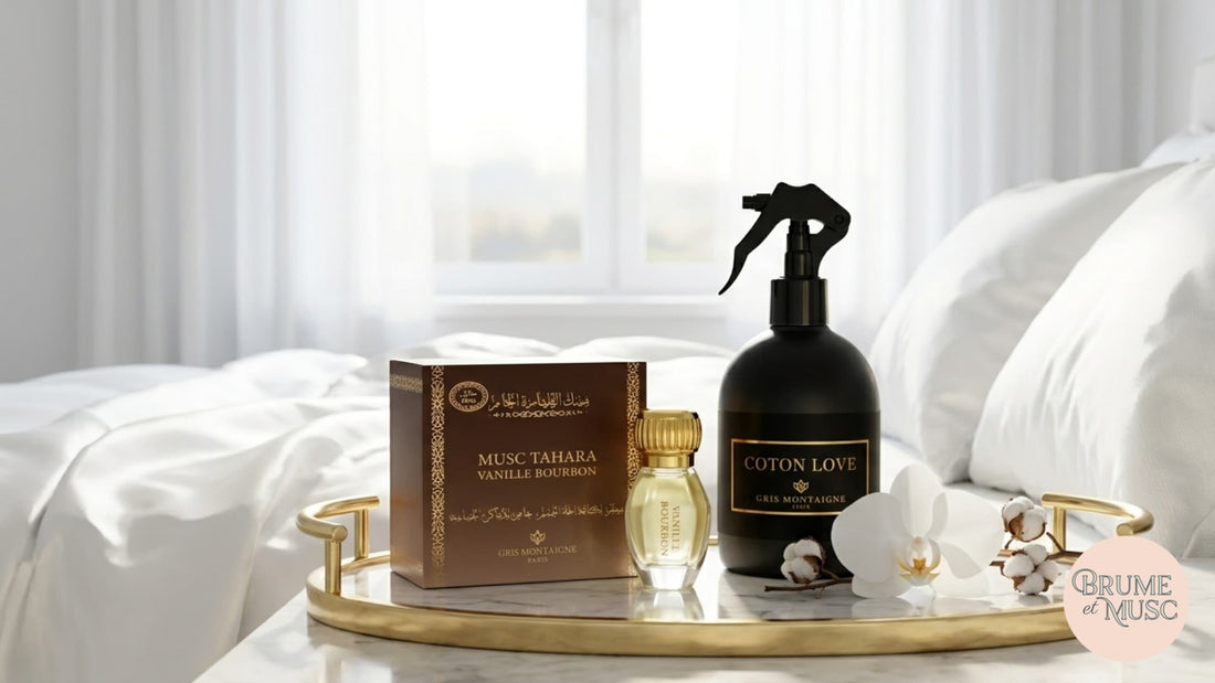 Coffret Musc Tahara Vanille Bourbon et spray textile Coton Love de Gris Montaigne sur un plateau doré