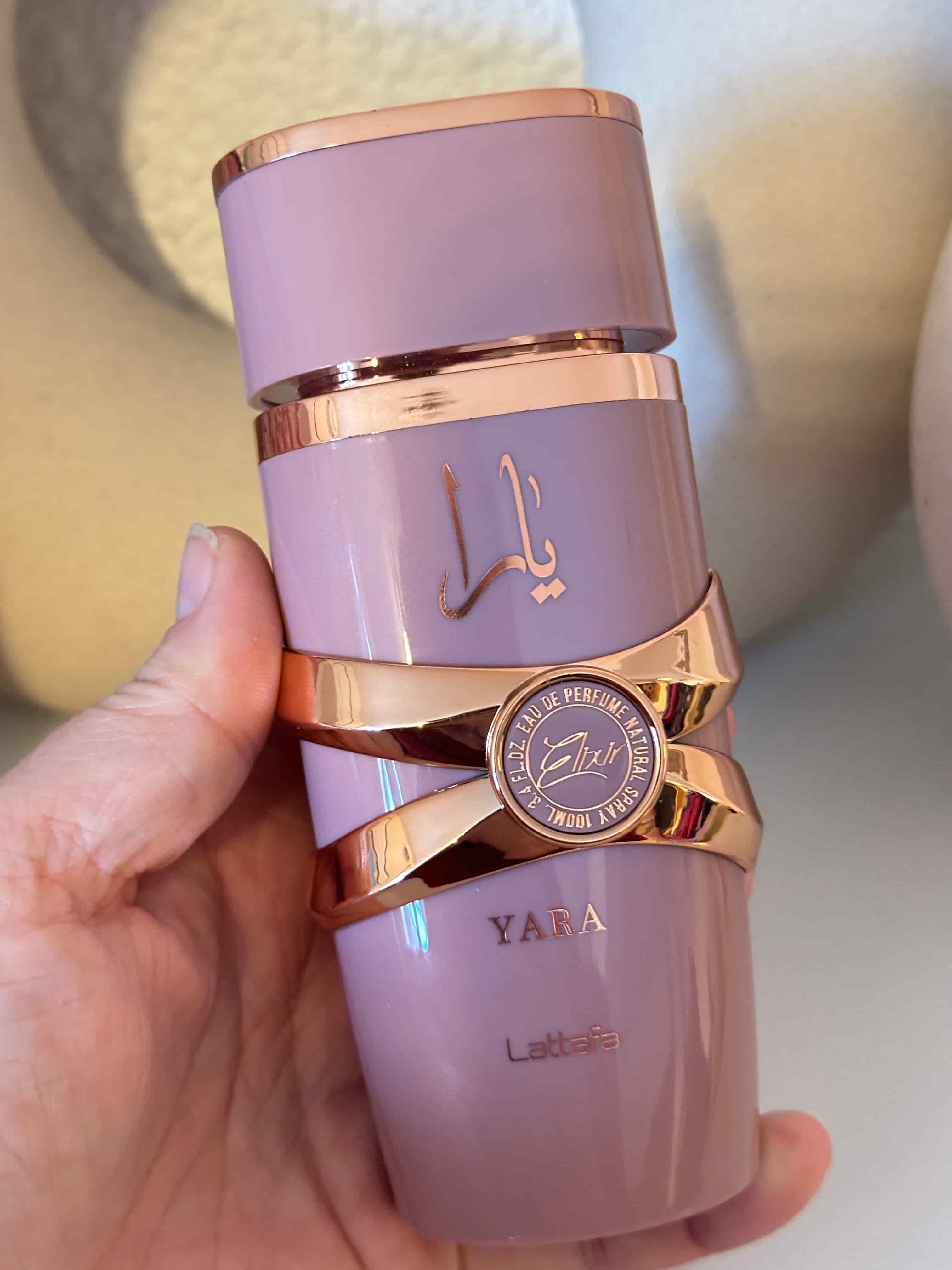 eau de parfum Yara Elixir Lattafa portée par femme