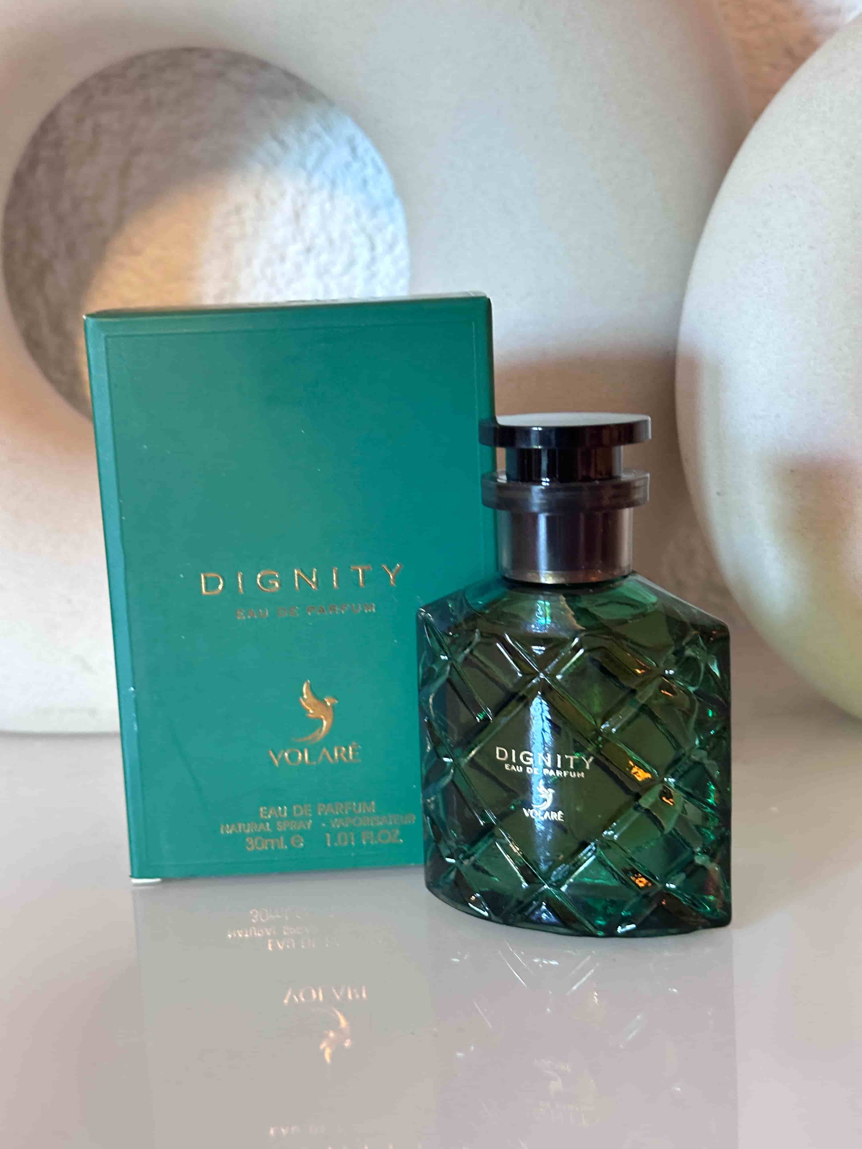 Sillage boisé intense parfum femme Dignity papyrus ambre