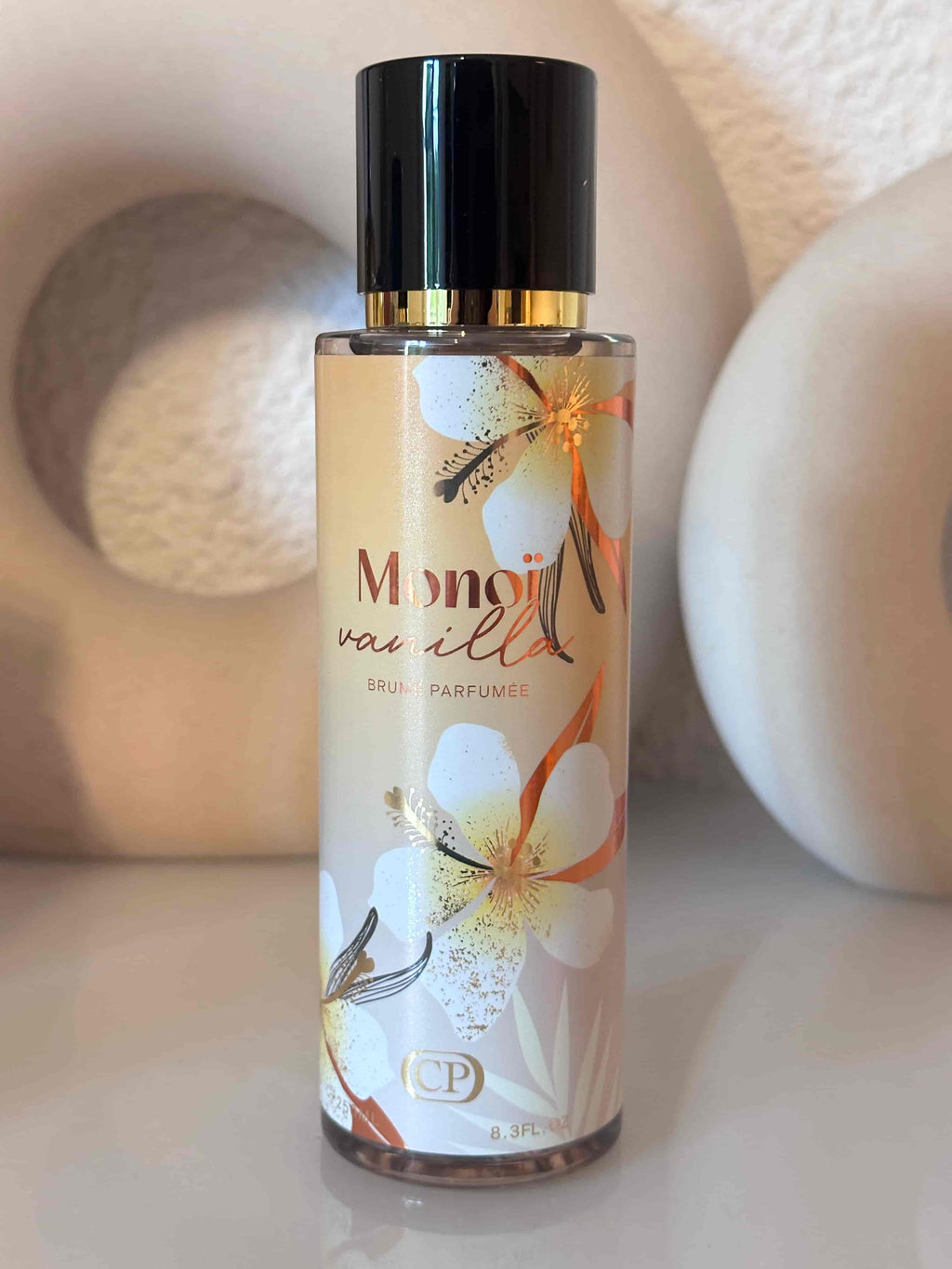 Ingrédients de la brume : fleur de monoï, gousse de vanille et bois de cachemire.