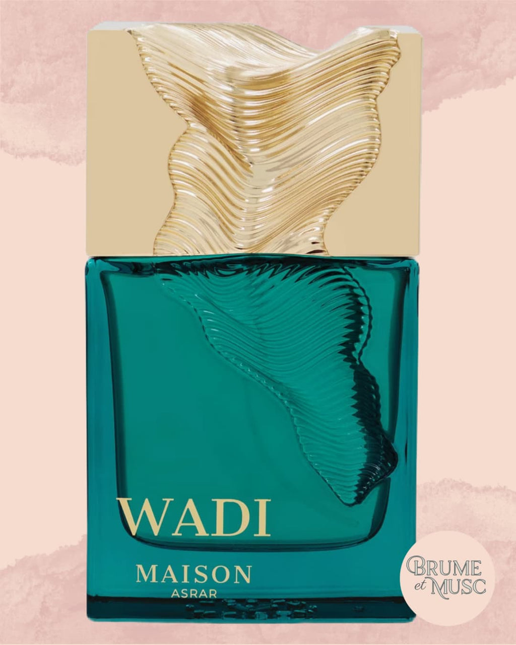 Flacon luxueux Wadi de Maison Asrar, parfum aux notes de noix de coco, ananas et fève tonka.